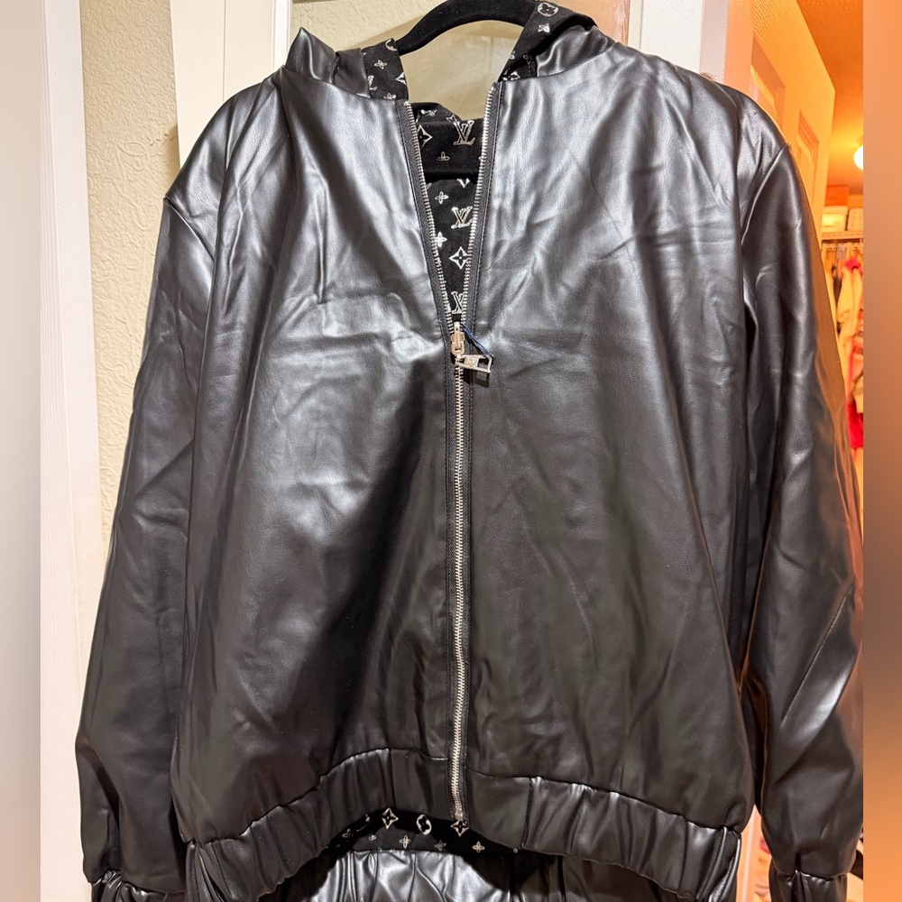 Black Faux Leather Zip Hoodie with Printed Lining REVERSIBLE FASHION INSPRD.
